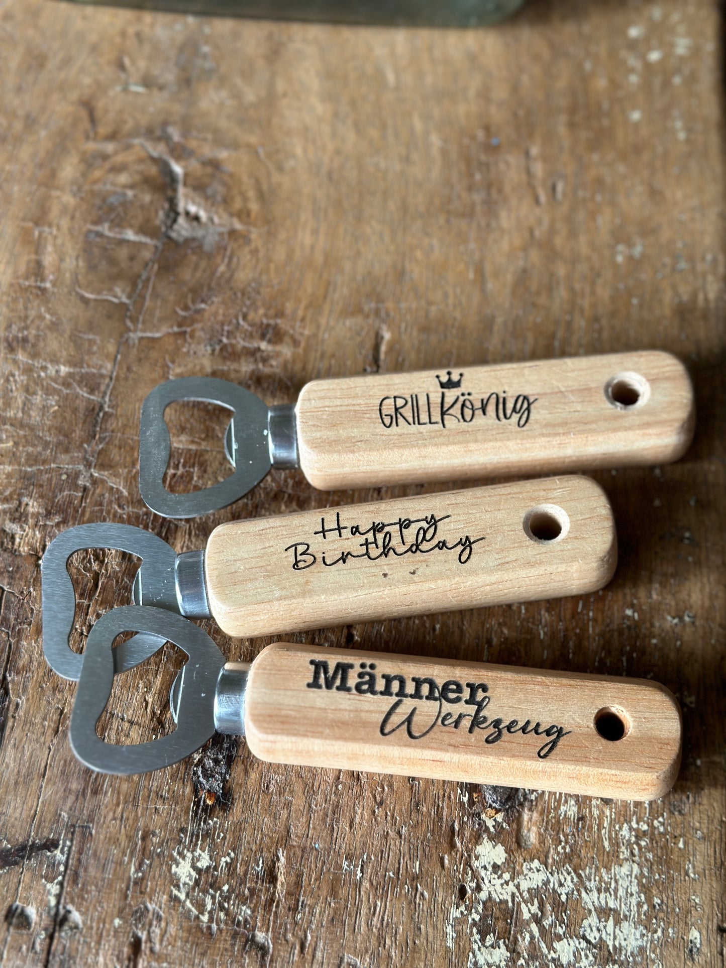 Flaschenöffner aus Holz, Grillkönig