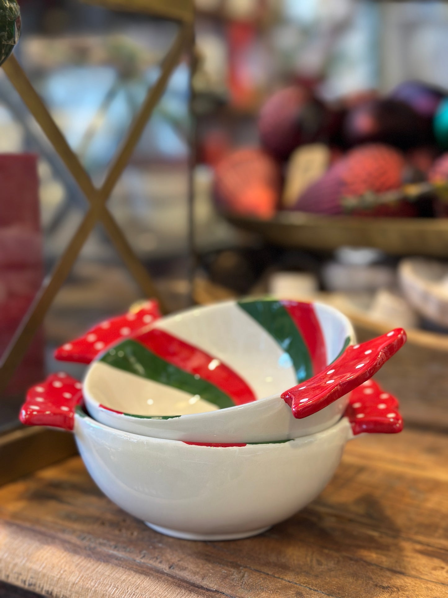 Schale aus Porzellan