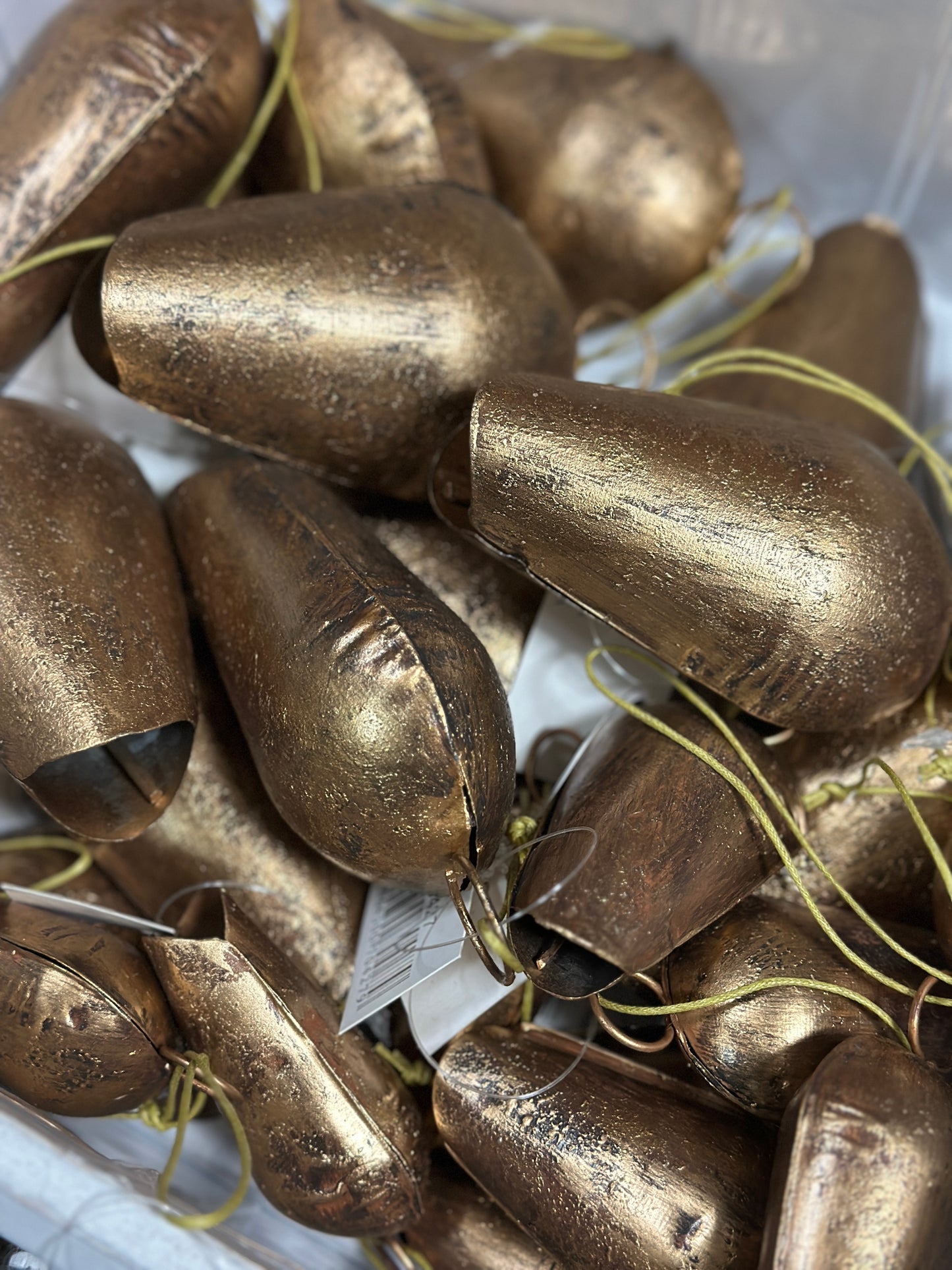 Glocke aus Metall, Gold