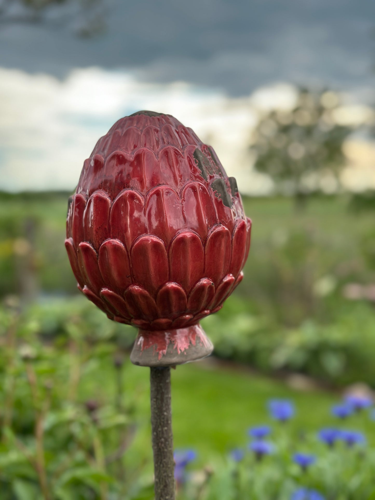 Kugel/ Deko Garten Kugel Steingut, Zapfen rot