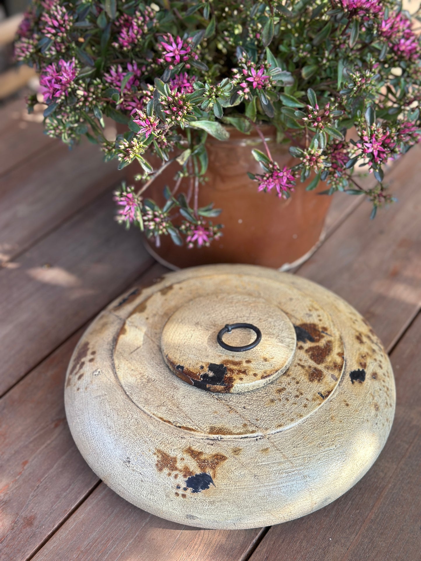 Holzdose, rund. Holz weiß, flach, Shabby chic.