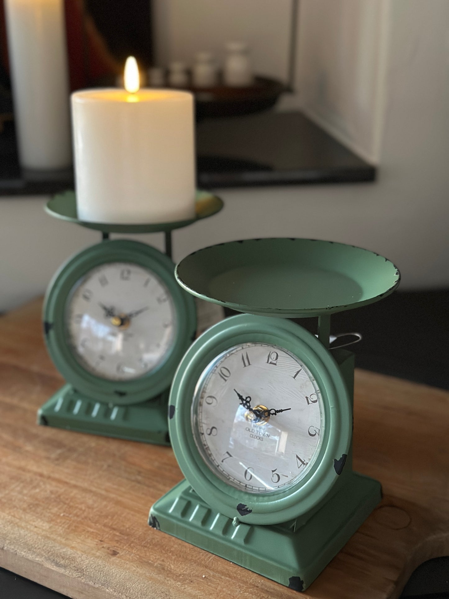 Altstadt-Uhr /Deko Waage, Vintage grüne Altstadt- Uhr