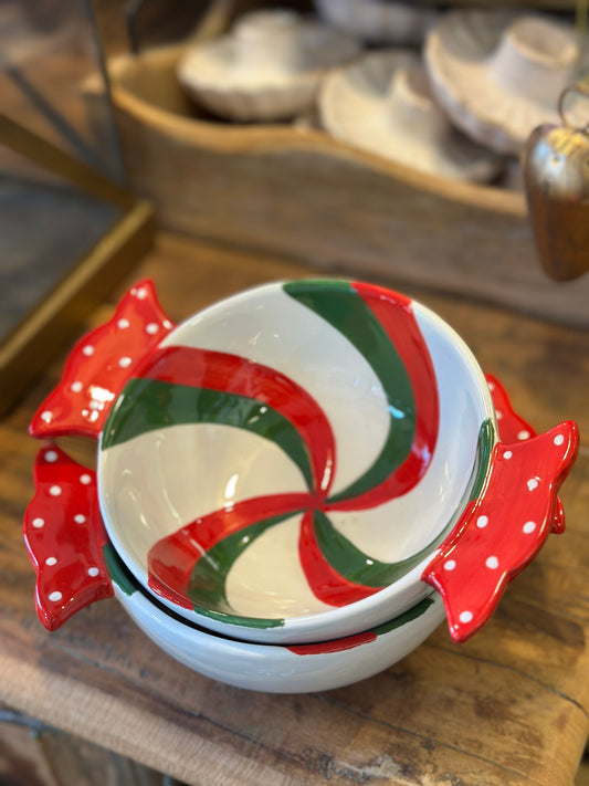 Schale aus Porzellan