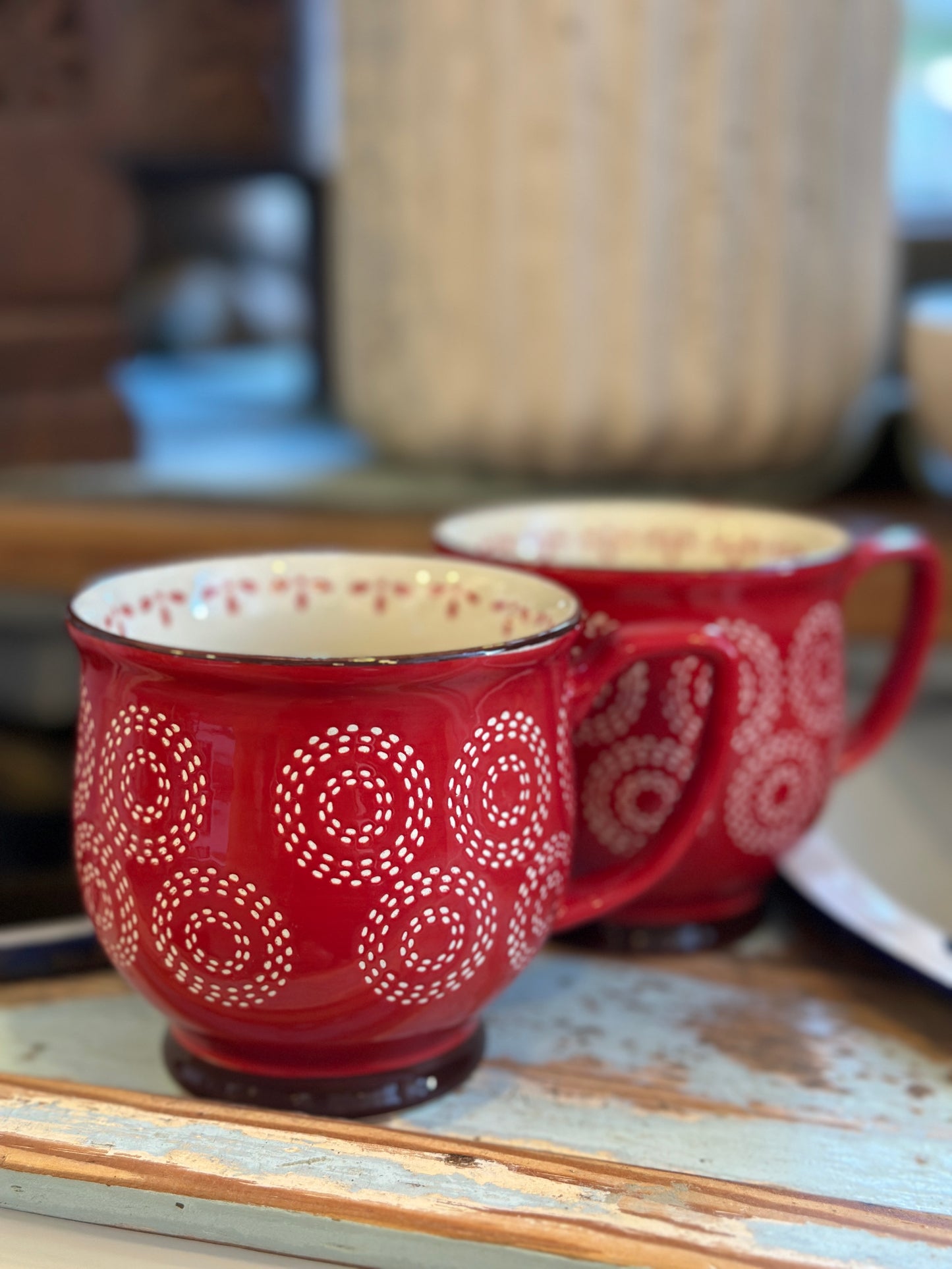 Becher aus Keramik