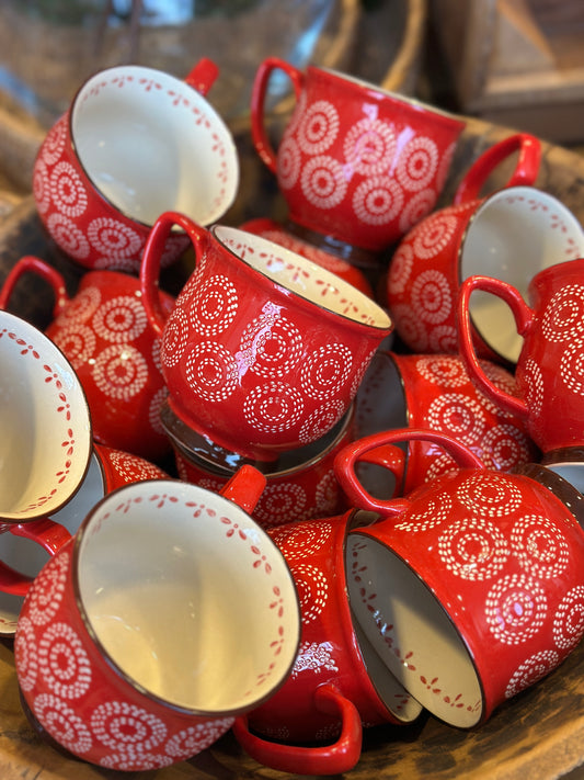 Becher aus Keramik