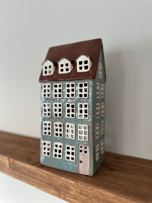 Haus aus Keramik