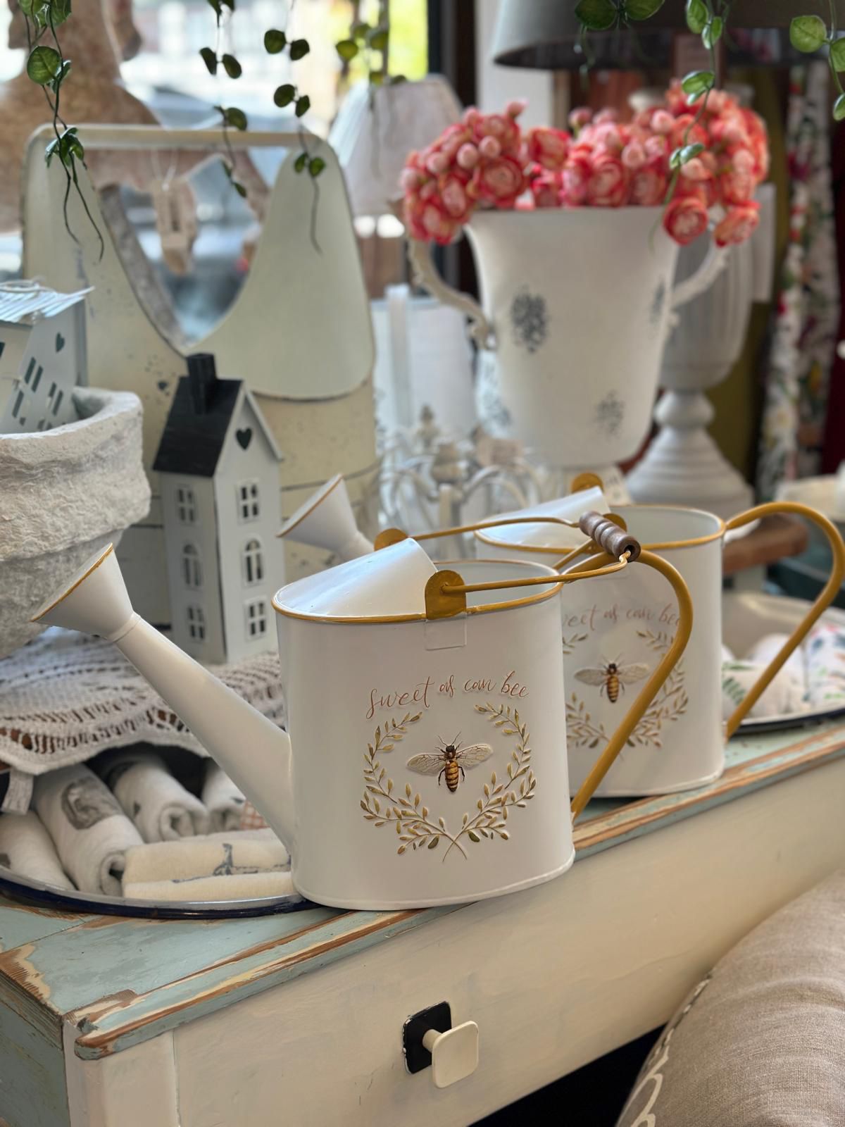 Deko Gießkanne aus Metall, Shabby, weiß-gelb