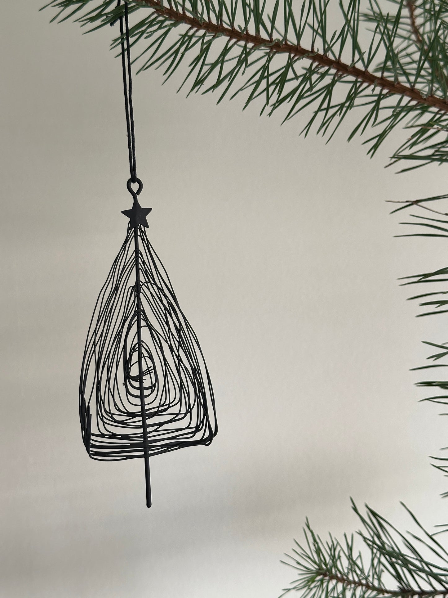 Baum zum hängen, schwarz