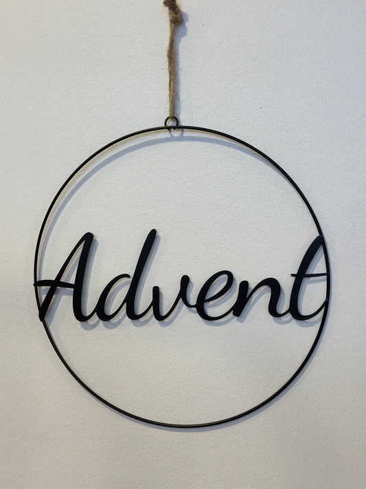 Advent, Ring zum hängen, schwarz. Aus Metall